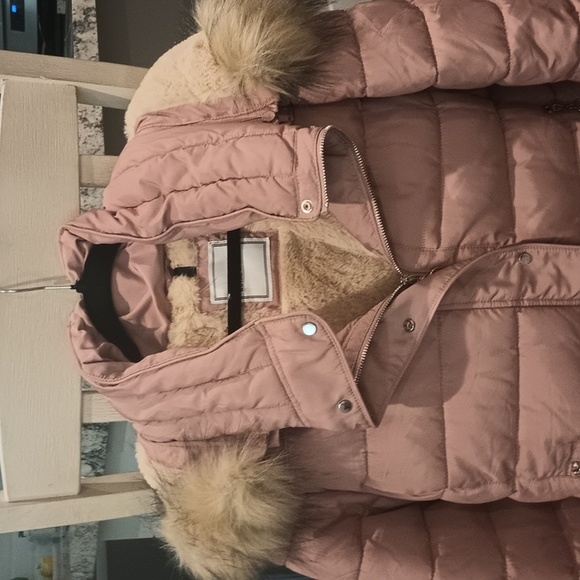 Pink fur lined winter coat, Royal Matrix, worn once in the house. Snow adventure - Picture 2 of 3